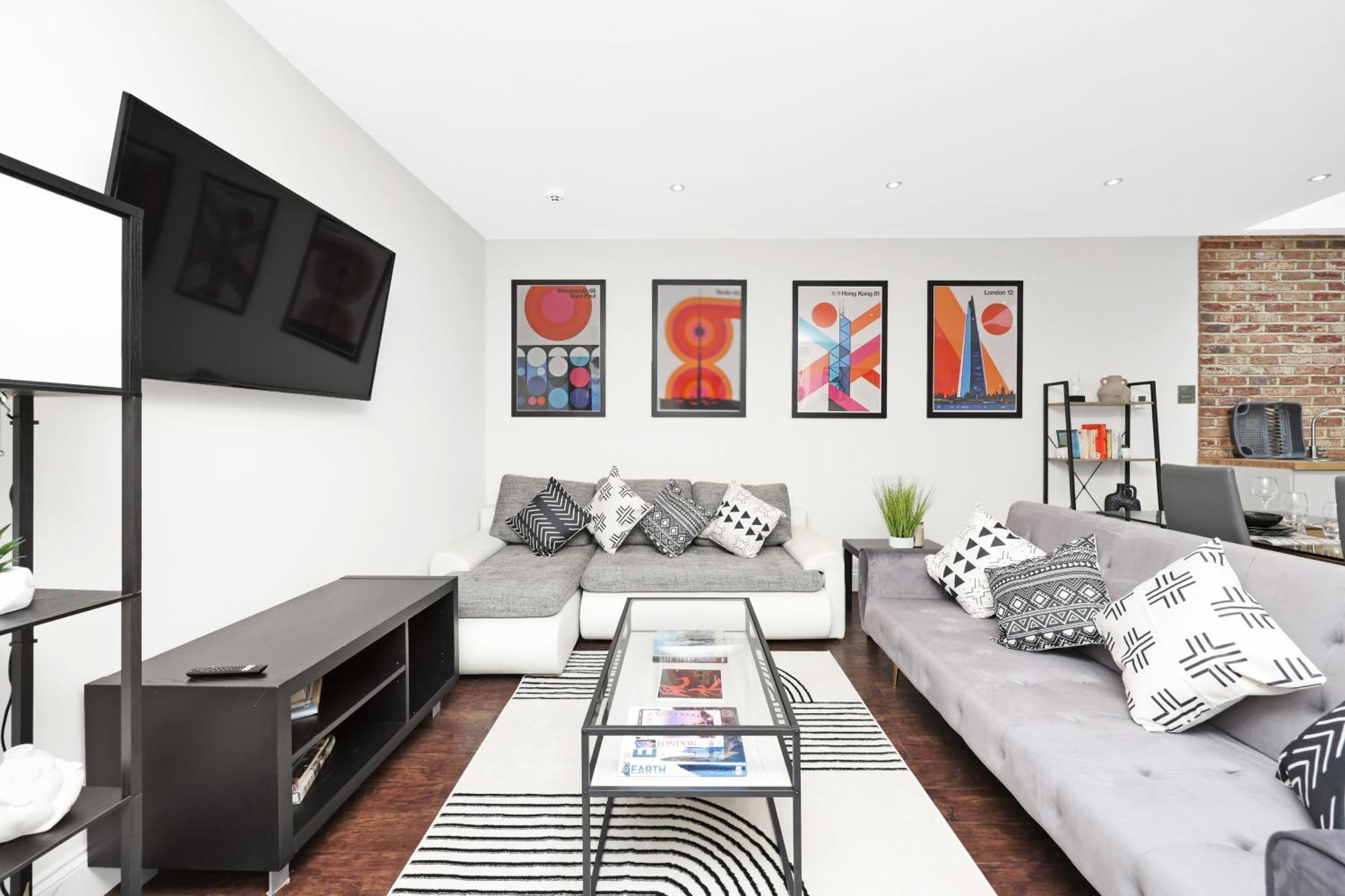 Luxury 3 Bedroom House In Limehouse, Close To City! Sleeps 6-8! Appartement Londres