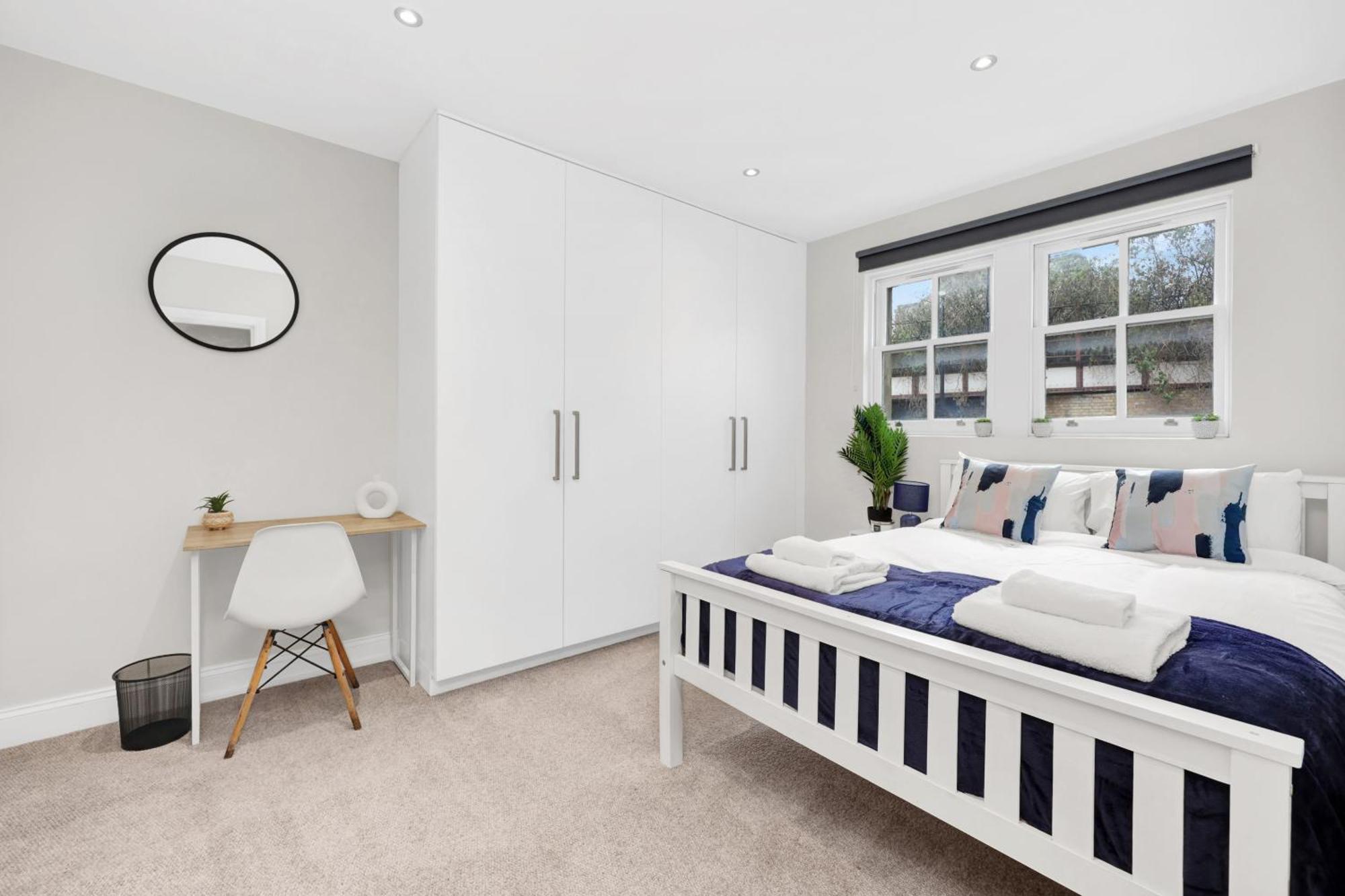 Appartement Luxury 3 Bedroom House In Limehouse, Close To City! Sleeps 6-8! *